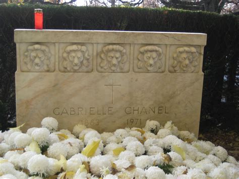 coco chanel funeral|where was coco chanel buried.